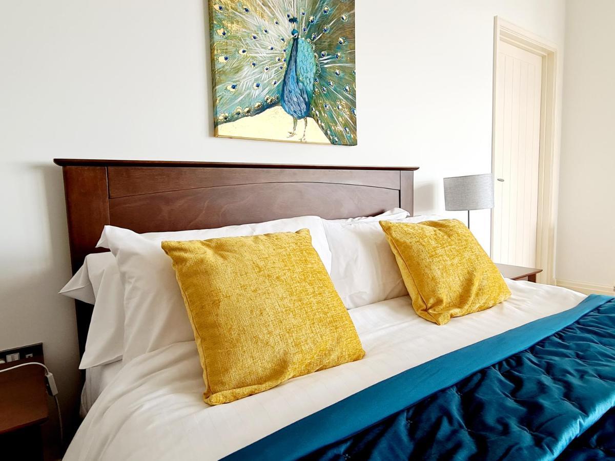 Seas The Day - Beachfront Apartment - Sleeps 4 램즈게이트 외부 사진