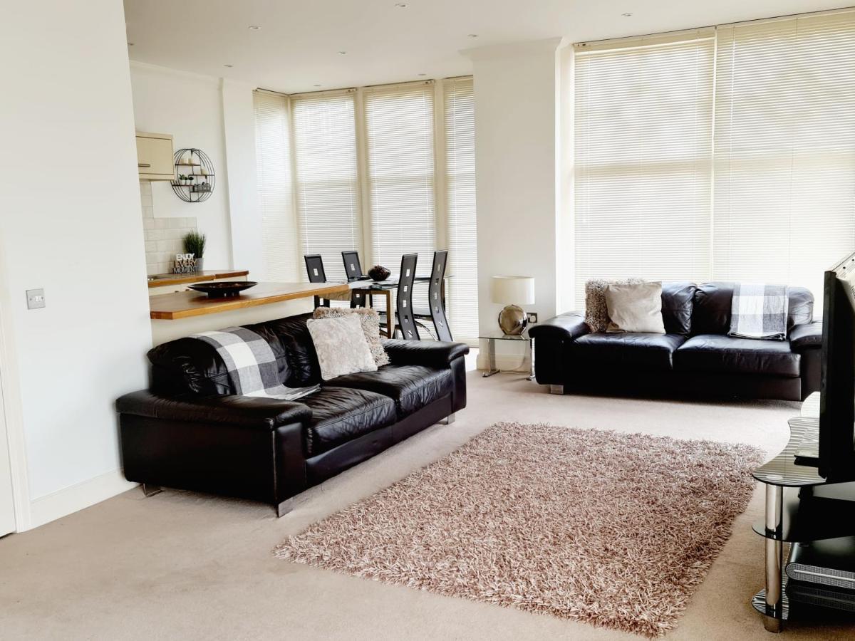 Seas The Day - Beachfront Apartment - Sleeps 4 램즈게이트 외부 사진