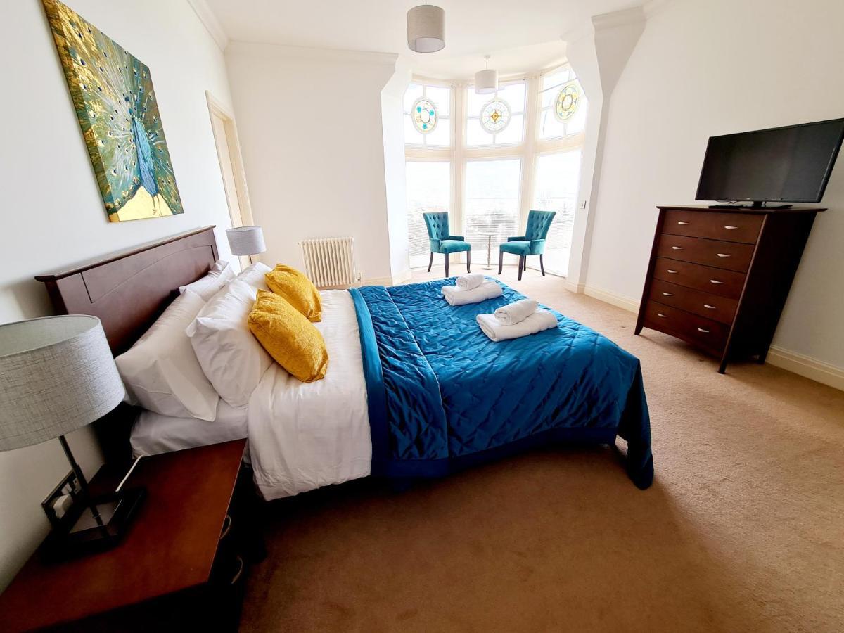 Seas The Day - Beachfront Apartment - Sleeps 4 램즈게이트 외부 사진